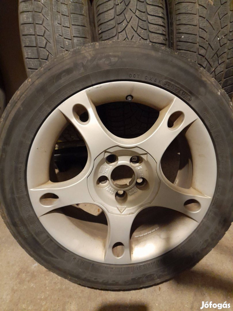 Eladó Seat alufelni téli gumival