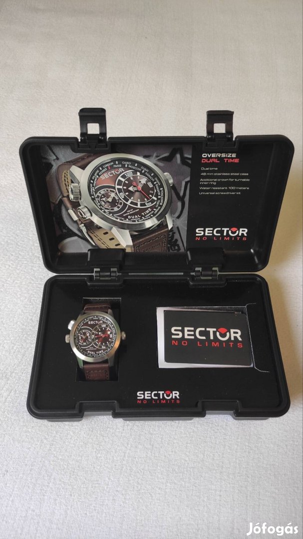 Eladó Sector Oversize Dual Time újszerű állapotban