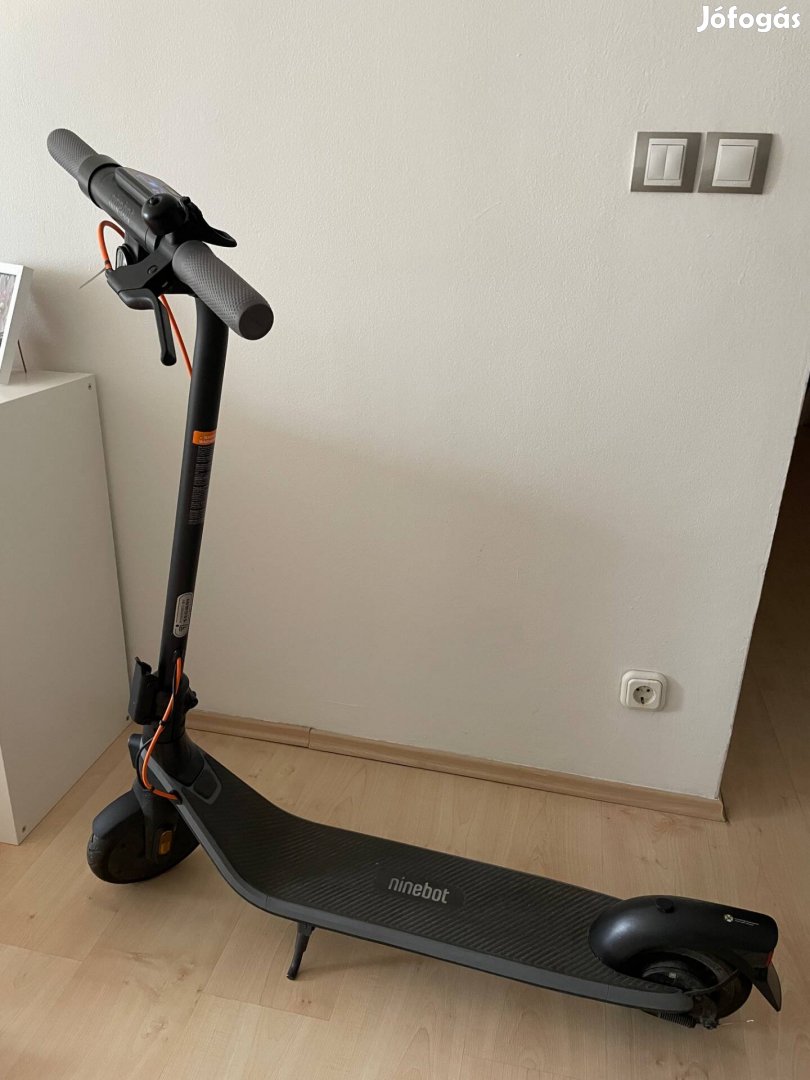 Eladó Segway Ninebot Kickscooter E2 plus Elektromos roller