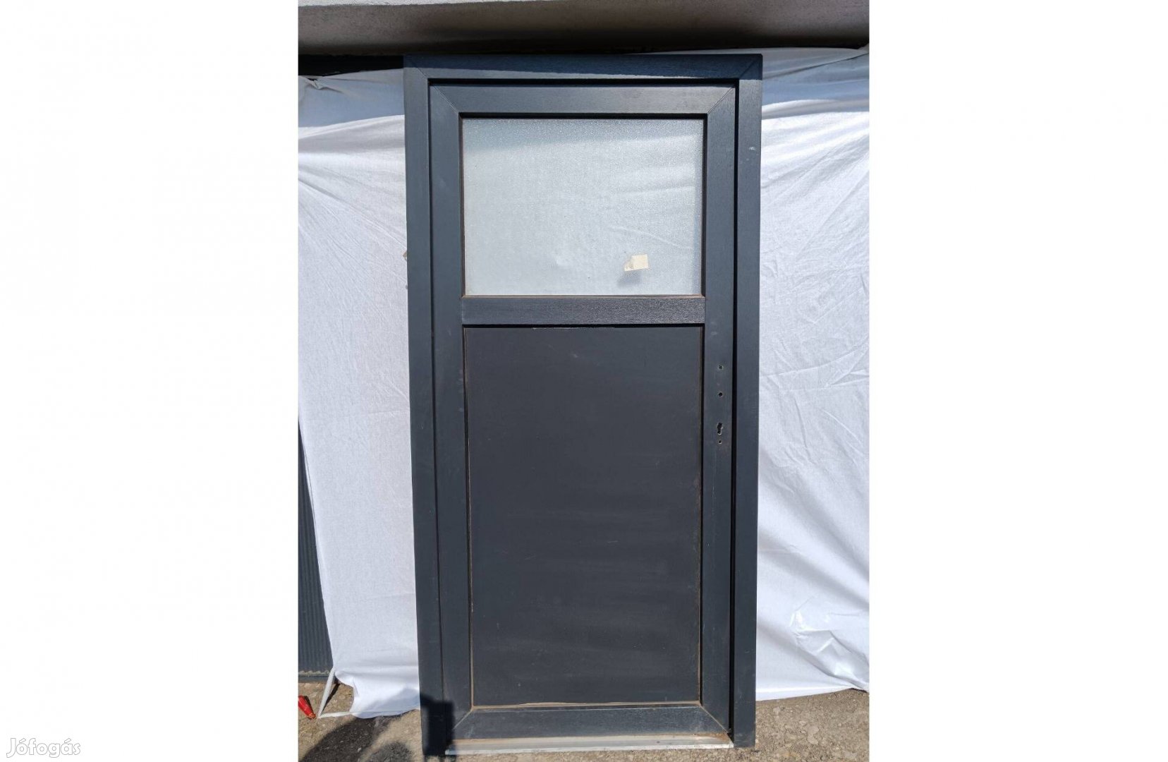 Eladó Senkf02 Ajtó