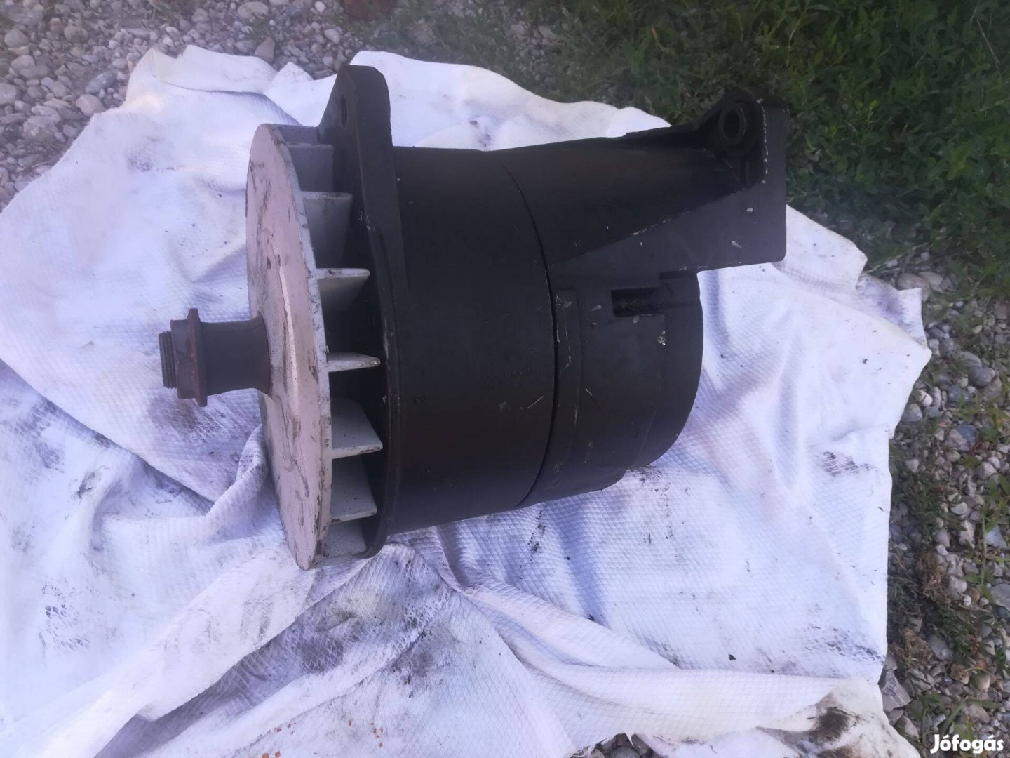 Eladó Setra 315 felújított generátor