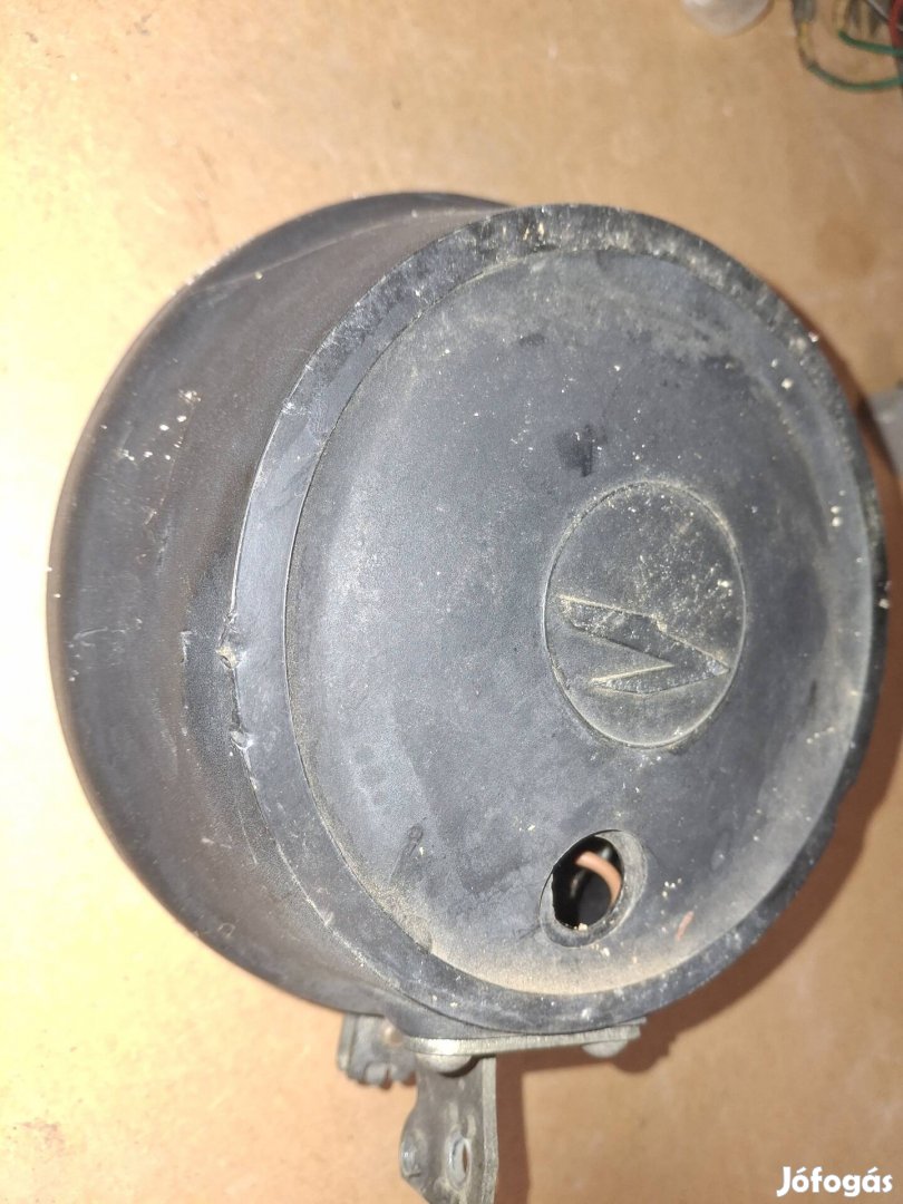 Eladó Simson első lámpa