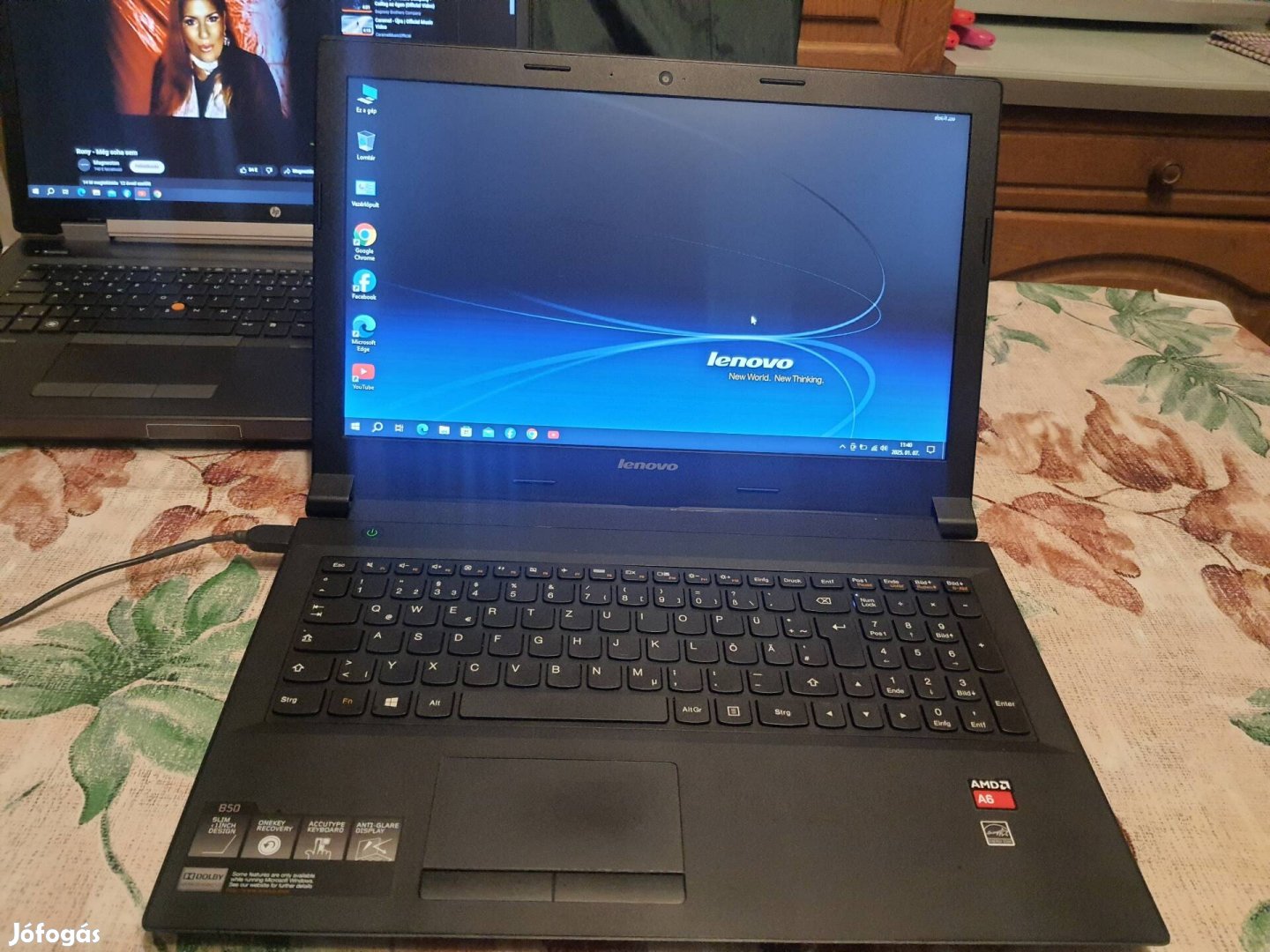 Eladó Slim Lenovo B50 laptop. 