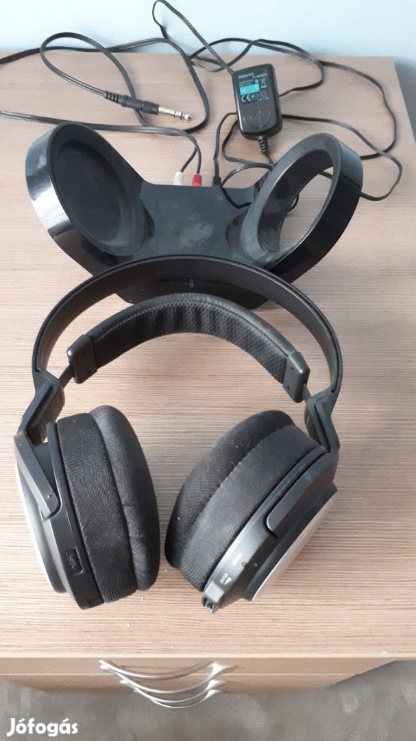 Eladó Sony MDR-RF840R fejhallgató