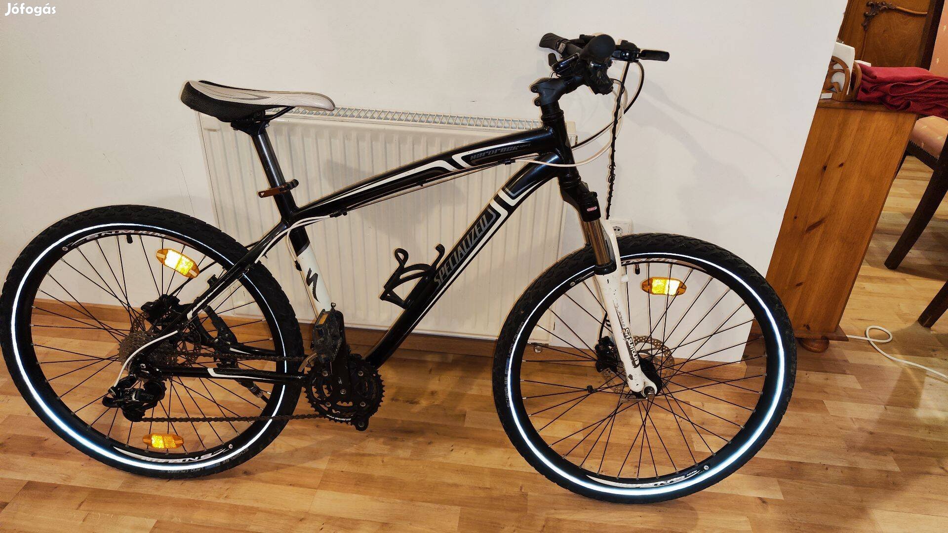 Eladó Specialized Hardrock 26"-os alu kerékpár 43-as vázmérettel