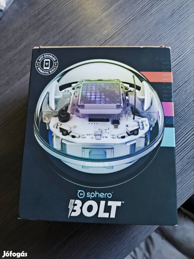 Eladó Sphero Bolt robot