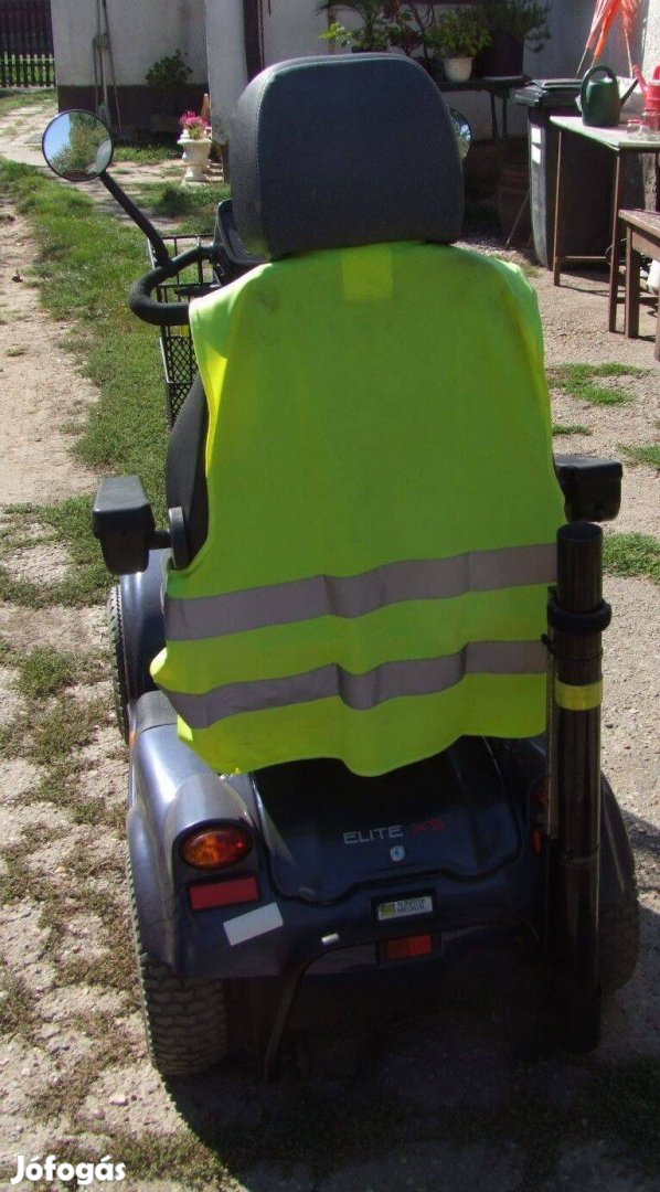 Eladó Steringer Elit XS Elektromos Rokkantkocsi teljes felszerelésseli