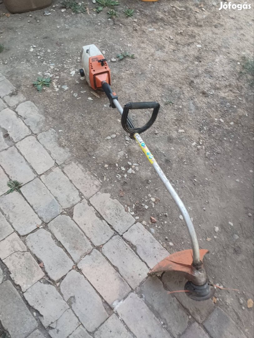 Eladó Stihl fs 36 fűkasza kintről való.