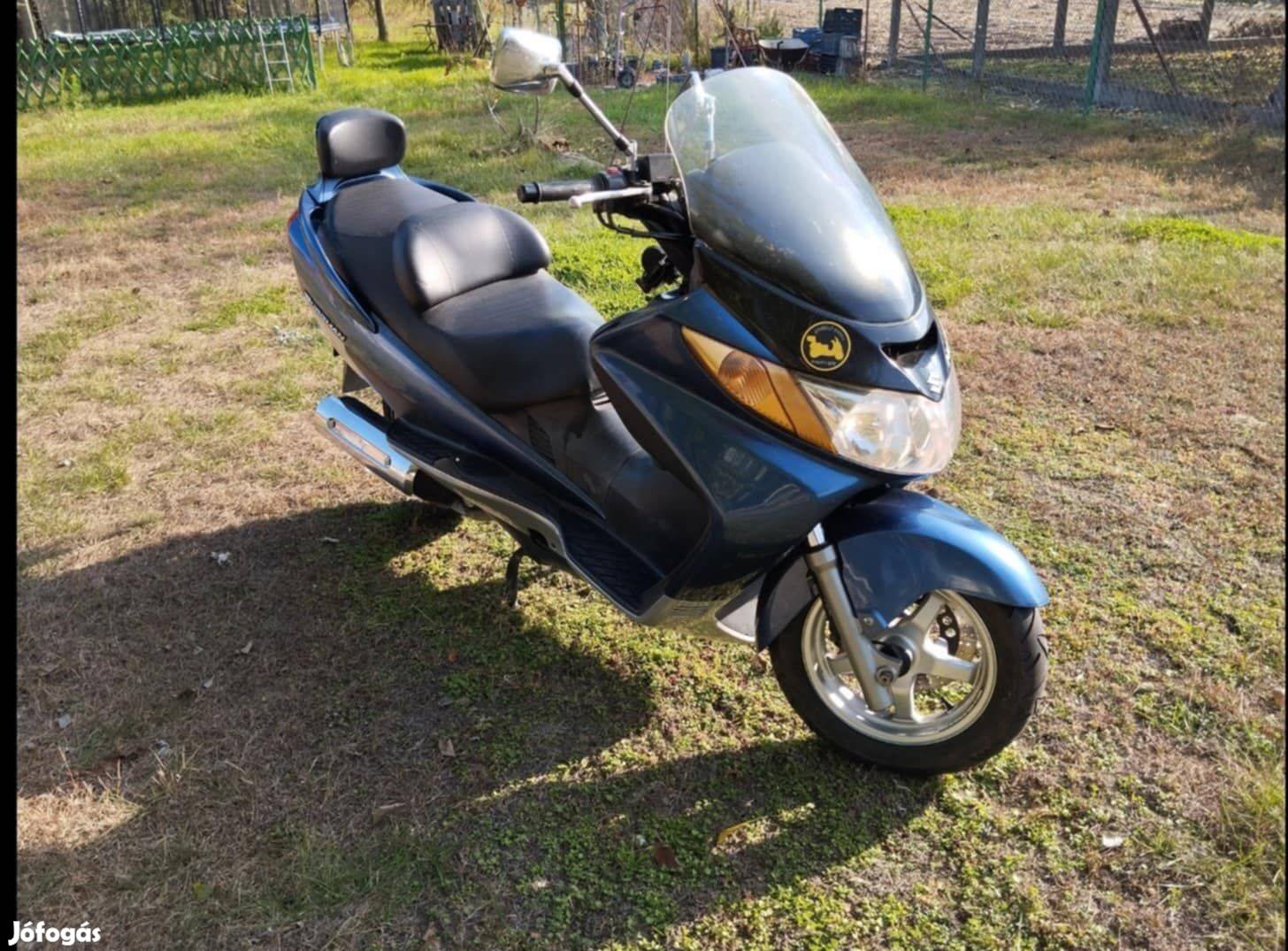 Eladó Suzuki Burgman 400