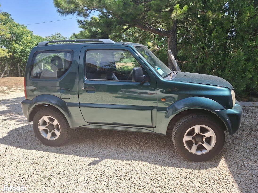 Eladó Suzuki Jimny alkatrészek