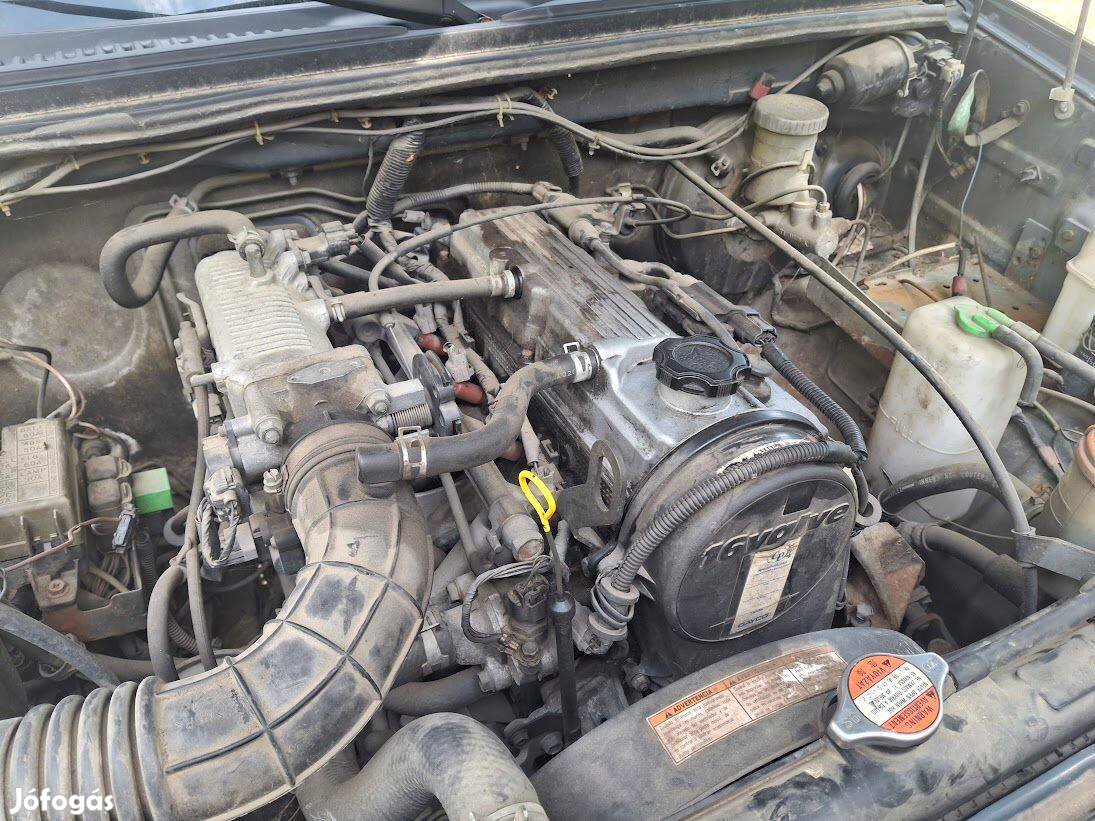 Eladó Suzuki Jimny alkatrészek