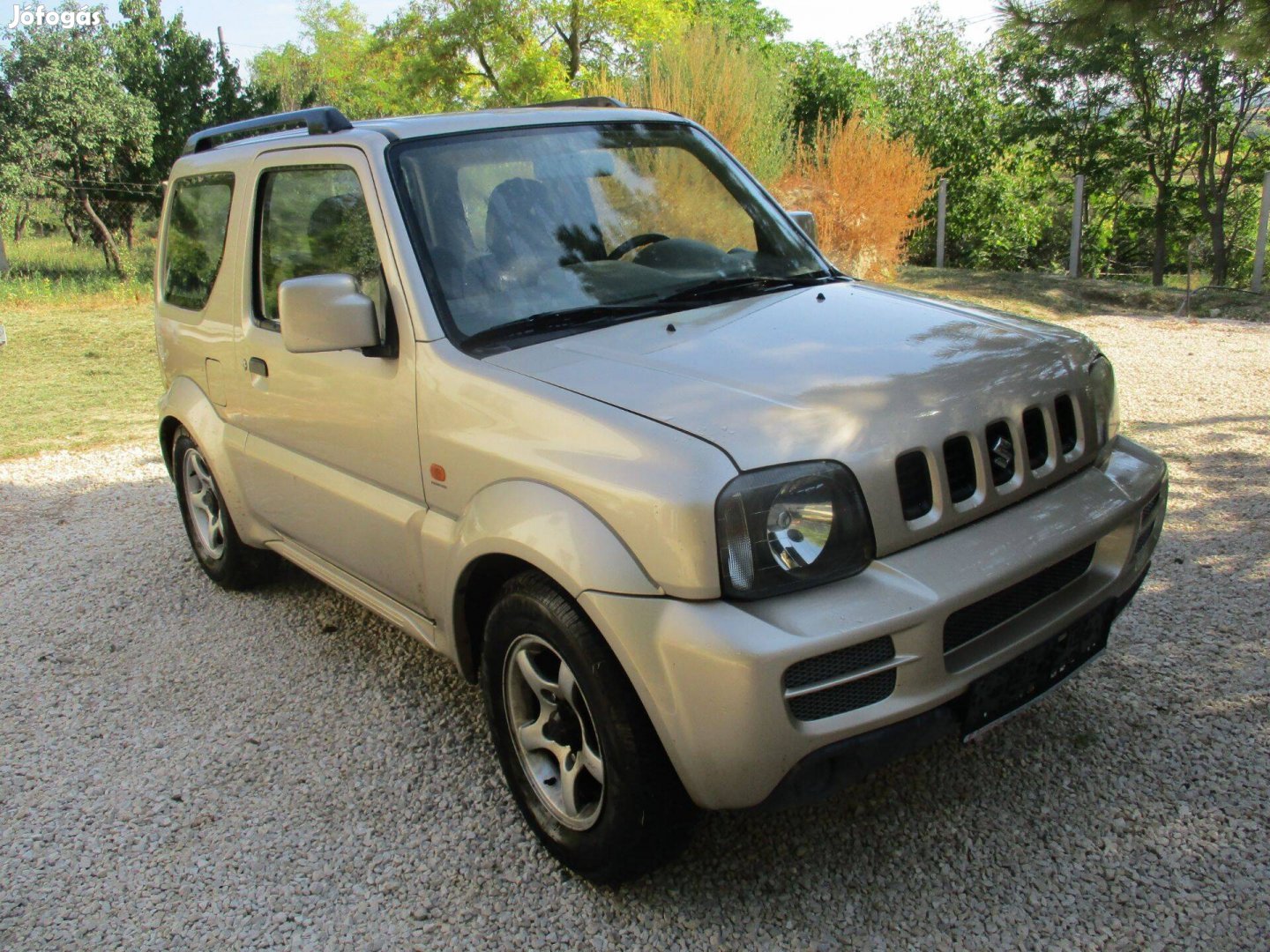 Eladó Suzuki Jimny alkatrészek