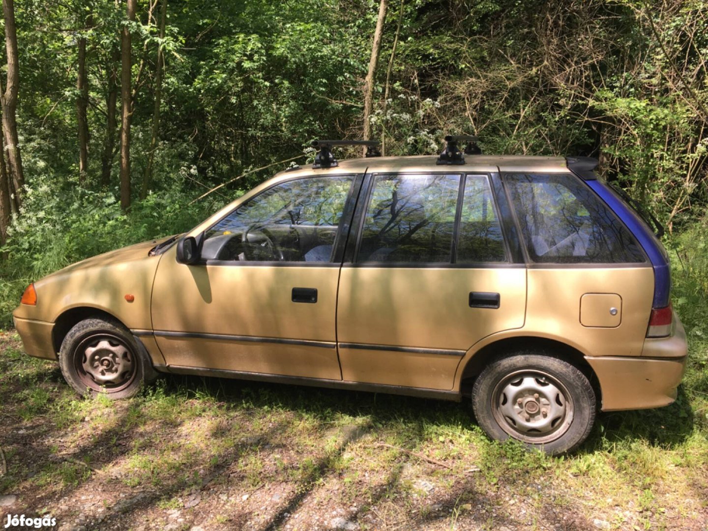 Eladó Suzuki Swift 1998 arany alkatrésznek vagy javításra