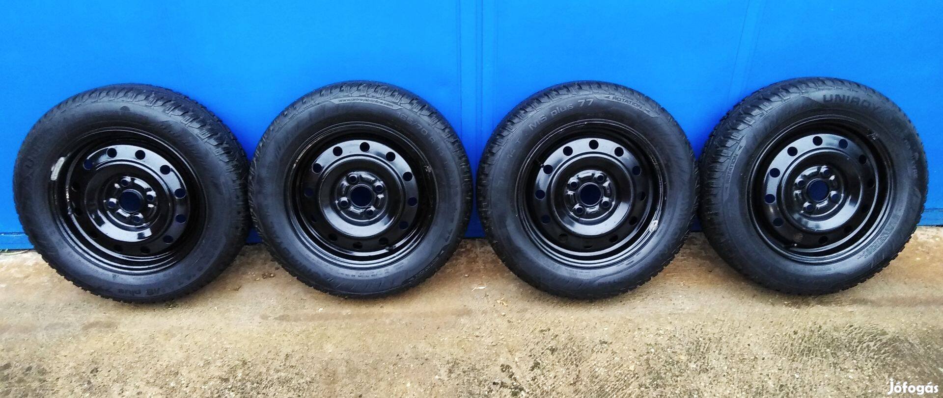 Eladó Suzuki téli kerekek 165/70 R14 Gumikkal