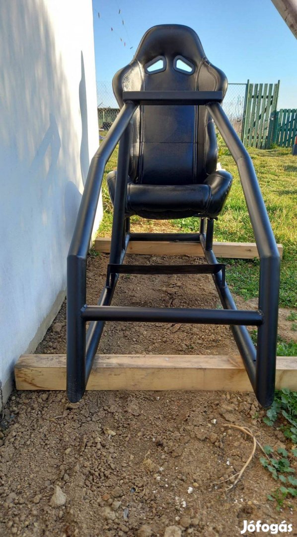 Eladó Szimulátor állvány üléssel