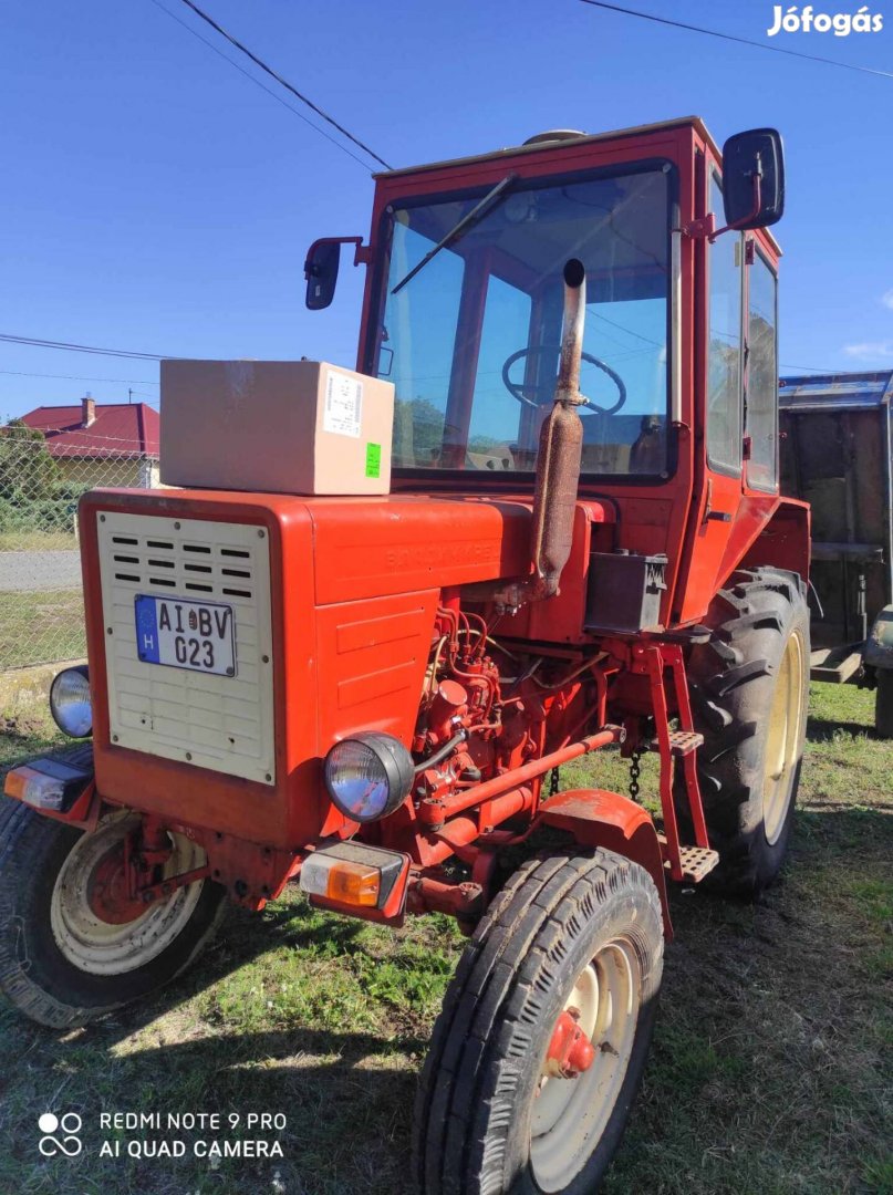 Eladó T25ös traktor