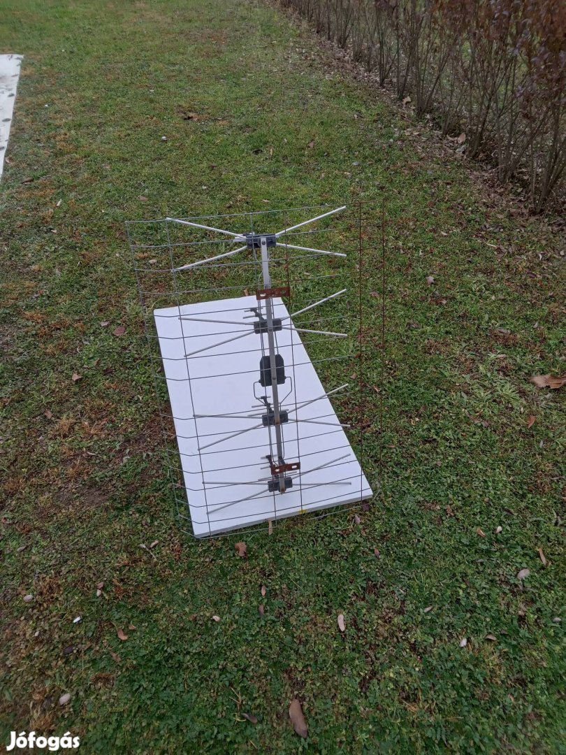 Eladó TV antenna