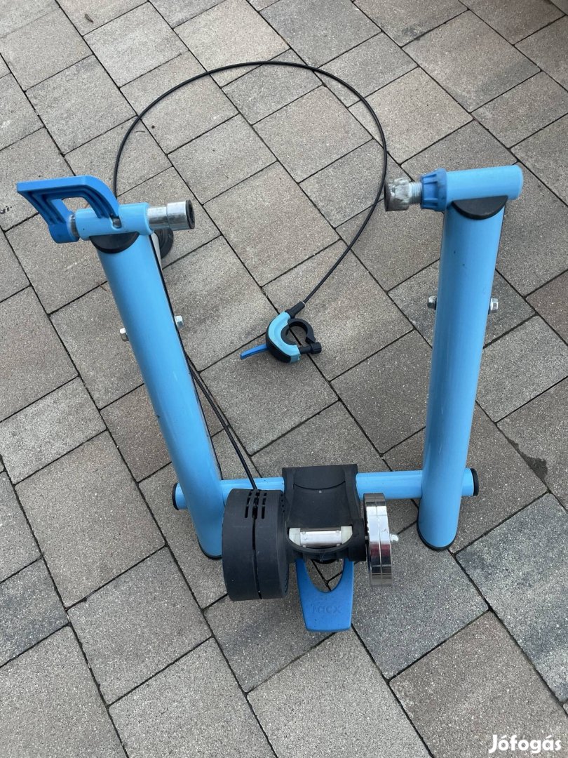 Eladó Tacx kerékpáros görgő és keréktámasz