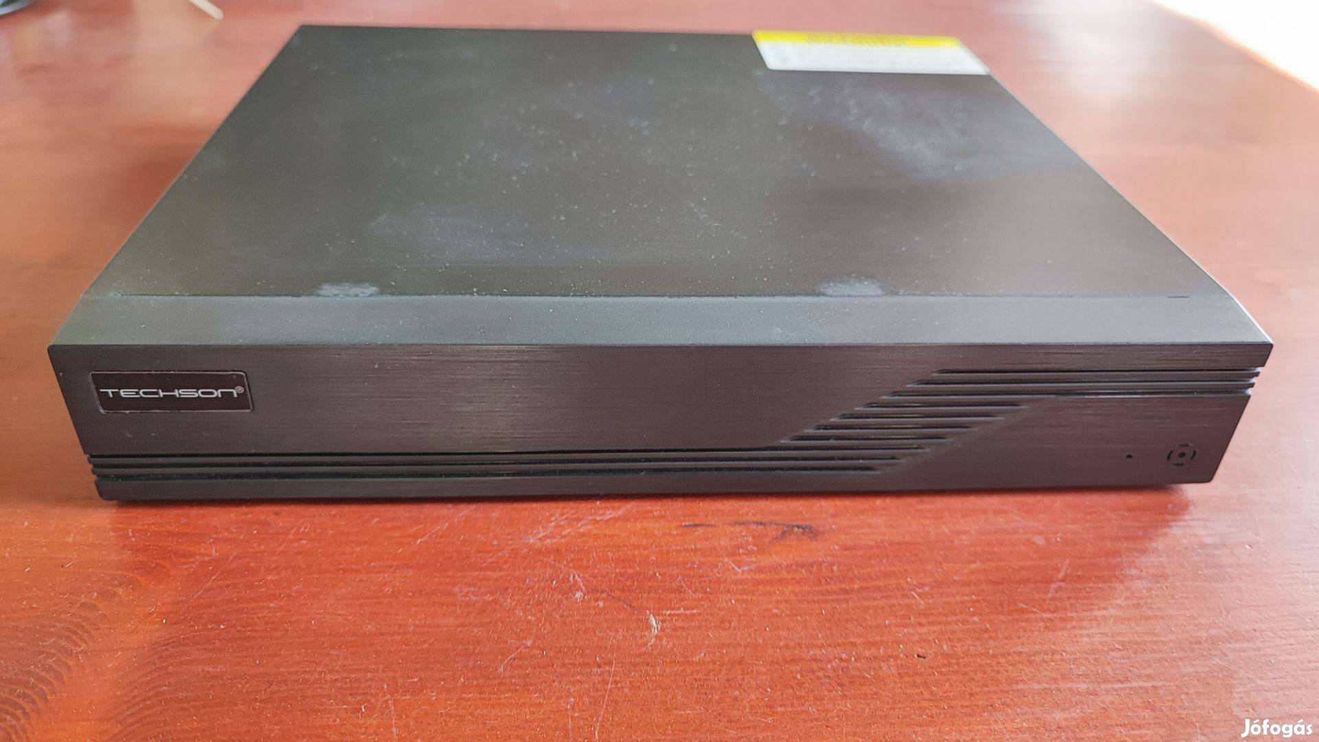 Eladó Techson TC-DVR SE5204 IP POE videó rögzítő Kedvező Áron !!!