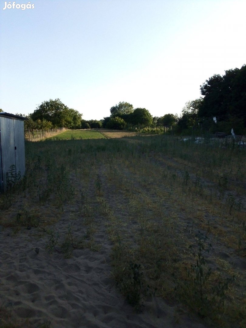 Eladó Telek Pilisen a Krekács dűlőben