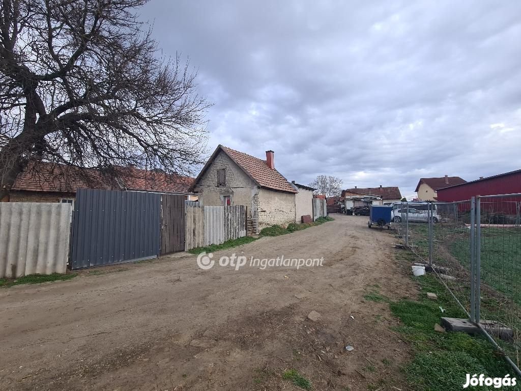 Eladó Telek, Alsónémedi