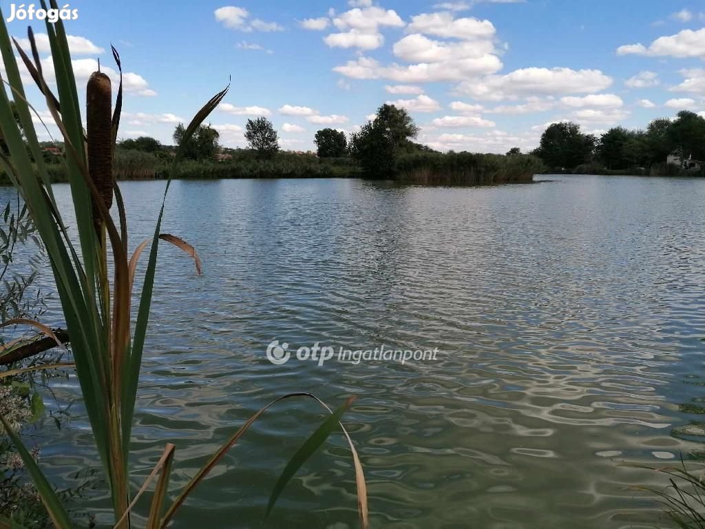 Eladó Telek, Ceglédbercel