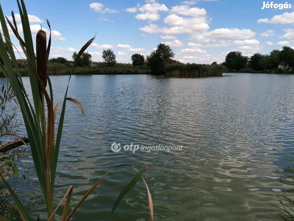Eladó Telek, Ceglédbercel