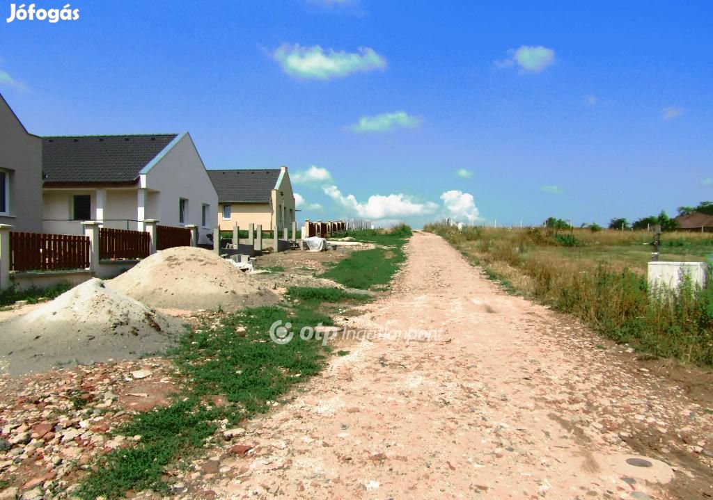 Eladó Telek, Kerepes