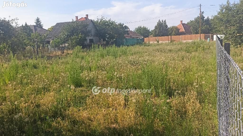 Eladó Telek, Nagykáta