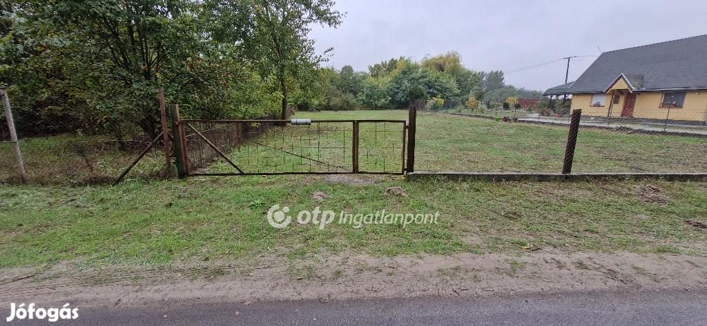Eladó Telek, Tápiószőlős