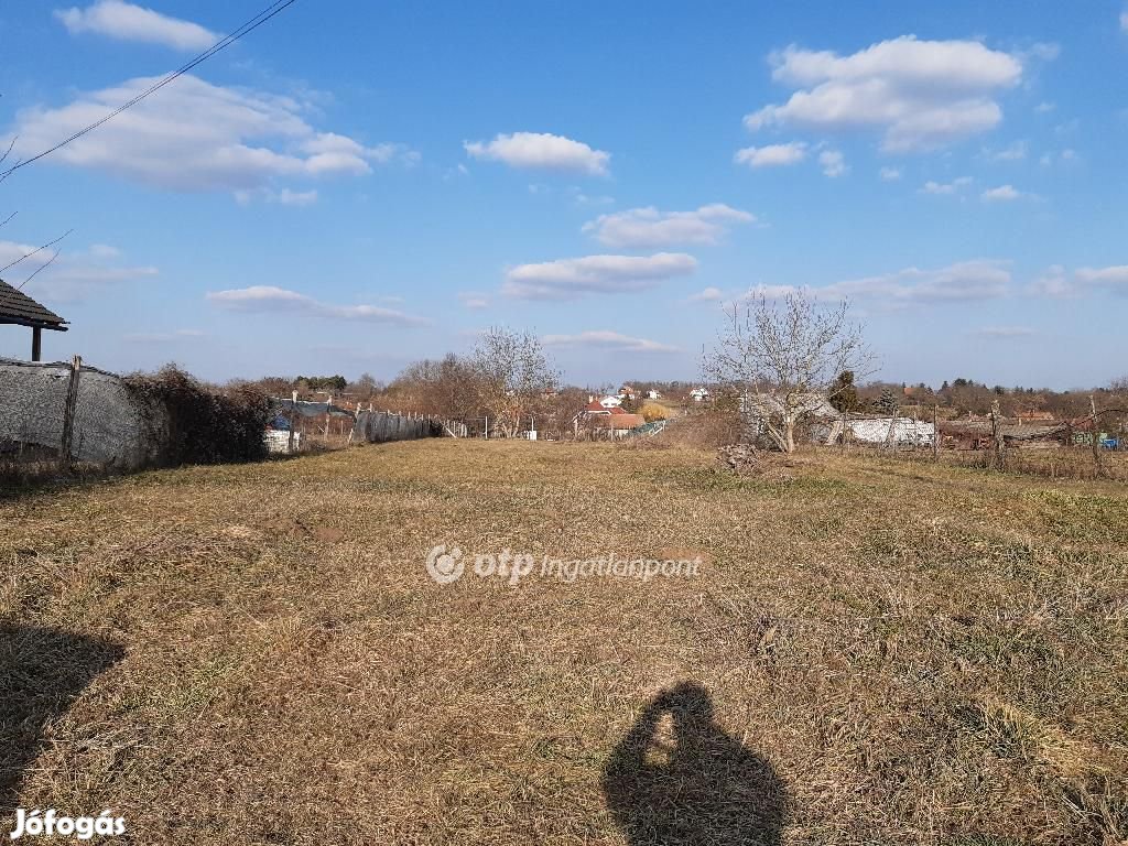 Eladó Telek, Vácszentlászló