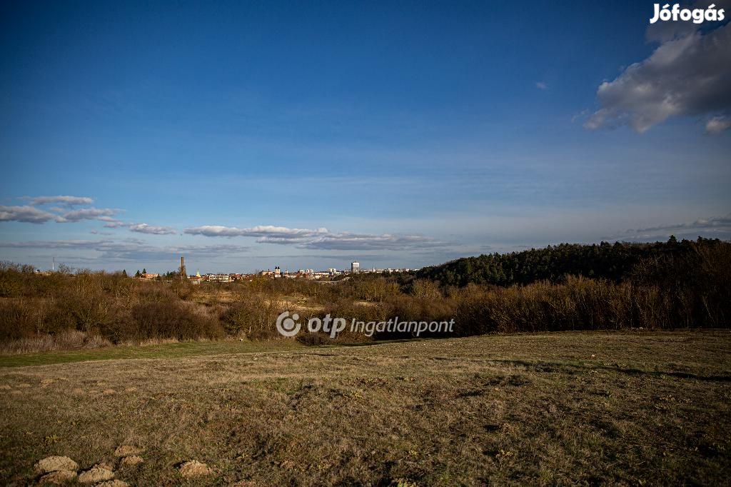 Eladó Telek, Veszprém