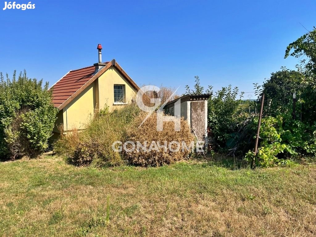 Eladó Telek, Veszprém 9.990.000 Ft