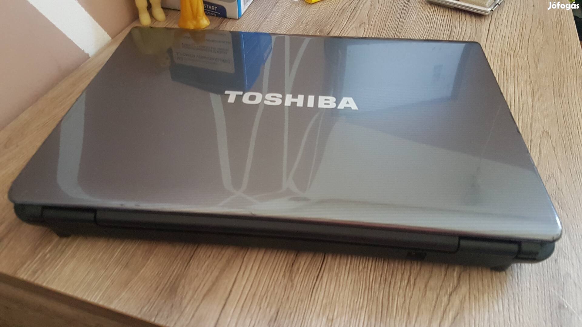 Eladó Toshiba L300 nagyon szép állapotban 10 ezer Ft ( Pécs )