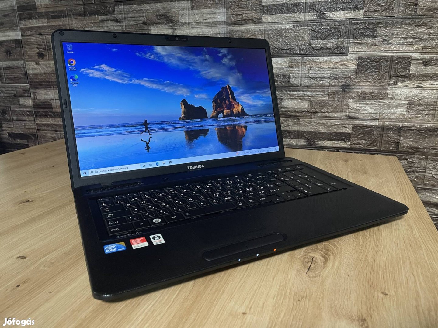 Eladó Toshiba i5 laptop (6GB DDR3, 320GB HDD, 1GB VGA)