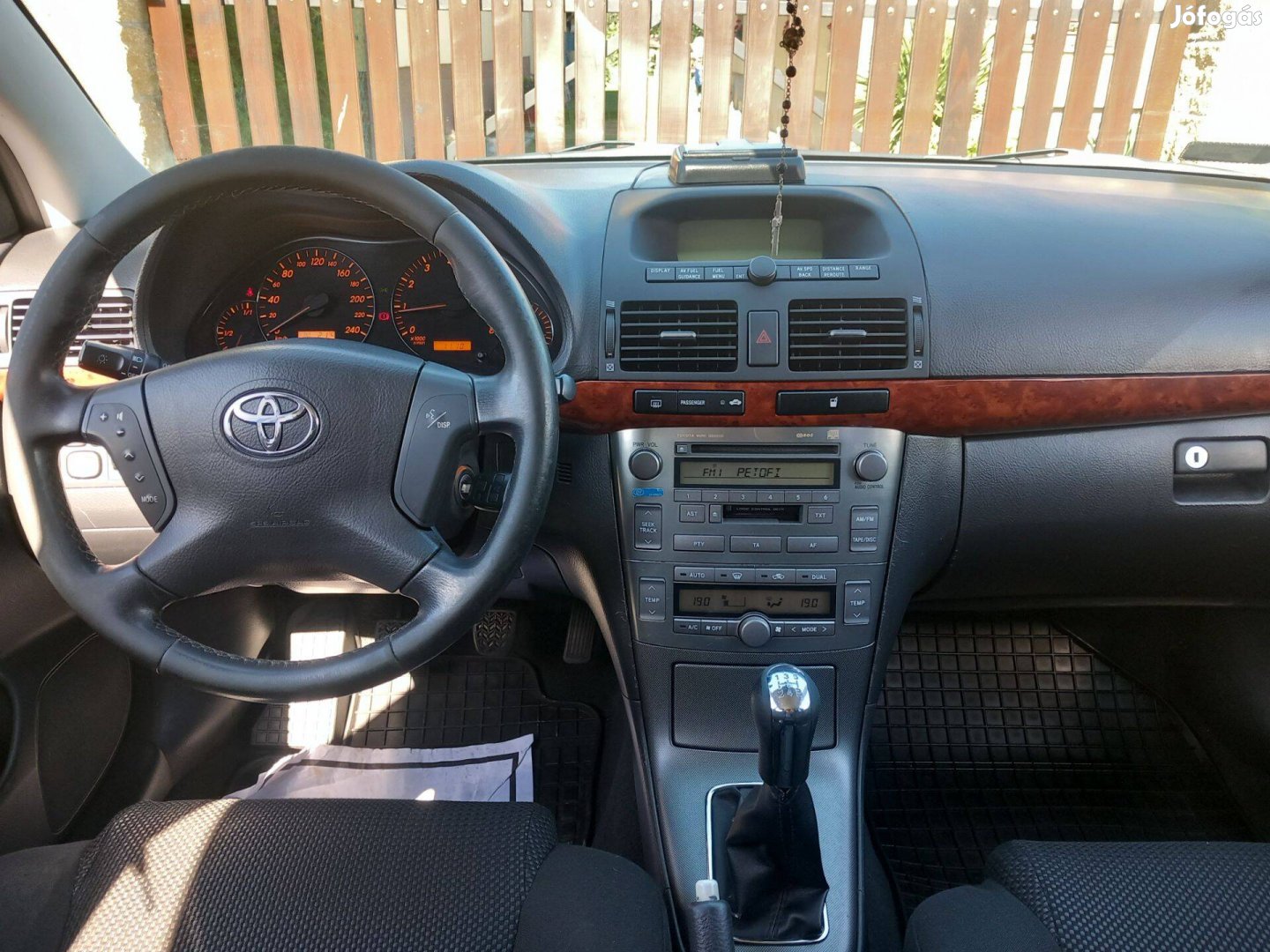 Eladó Toyota Avensis 1.8 benzin