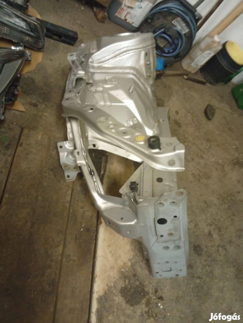 Eladó Toyota Corolla alkatrészek Tahitótfalun