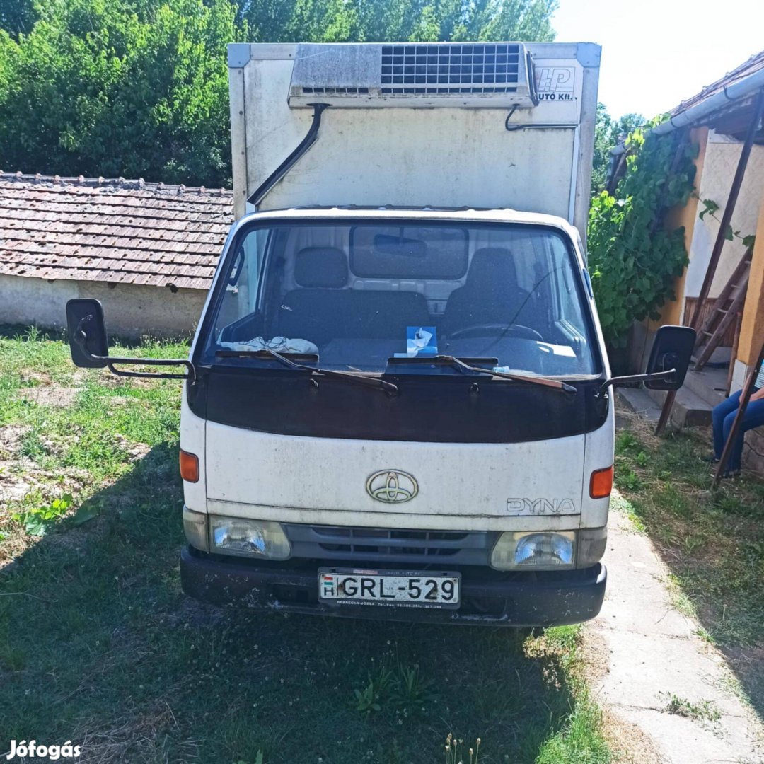 Eladó Toyota Dyna 3,5 T kisteherautó. Jó állapotú
