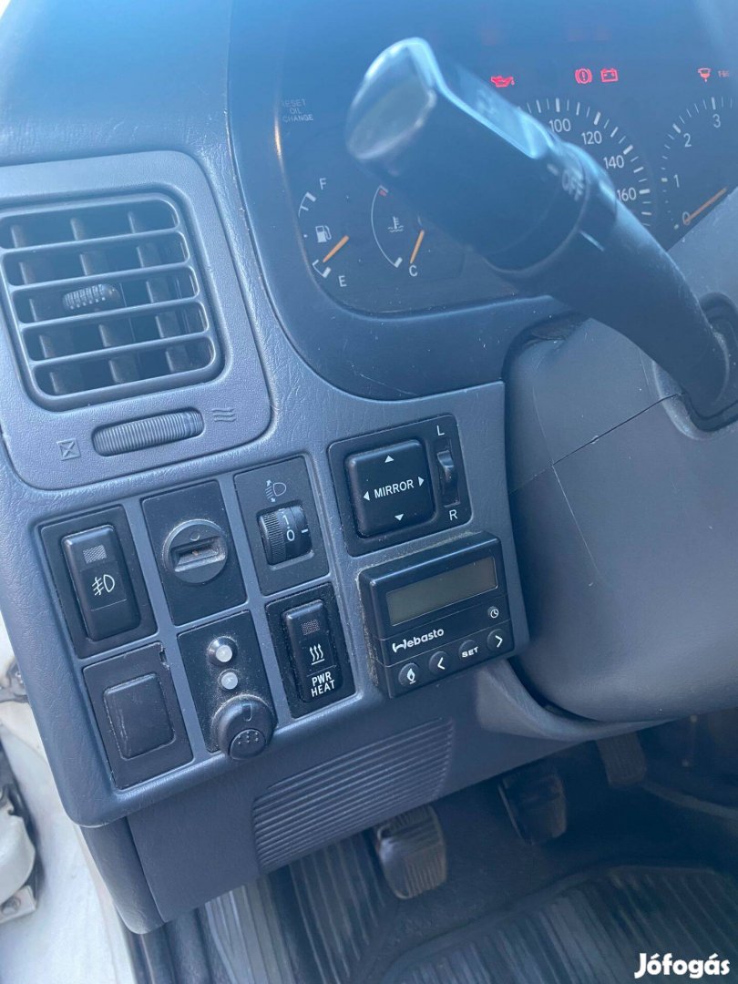 Eladó Toyota Hiace Panel Van 2.5 D4D
