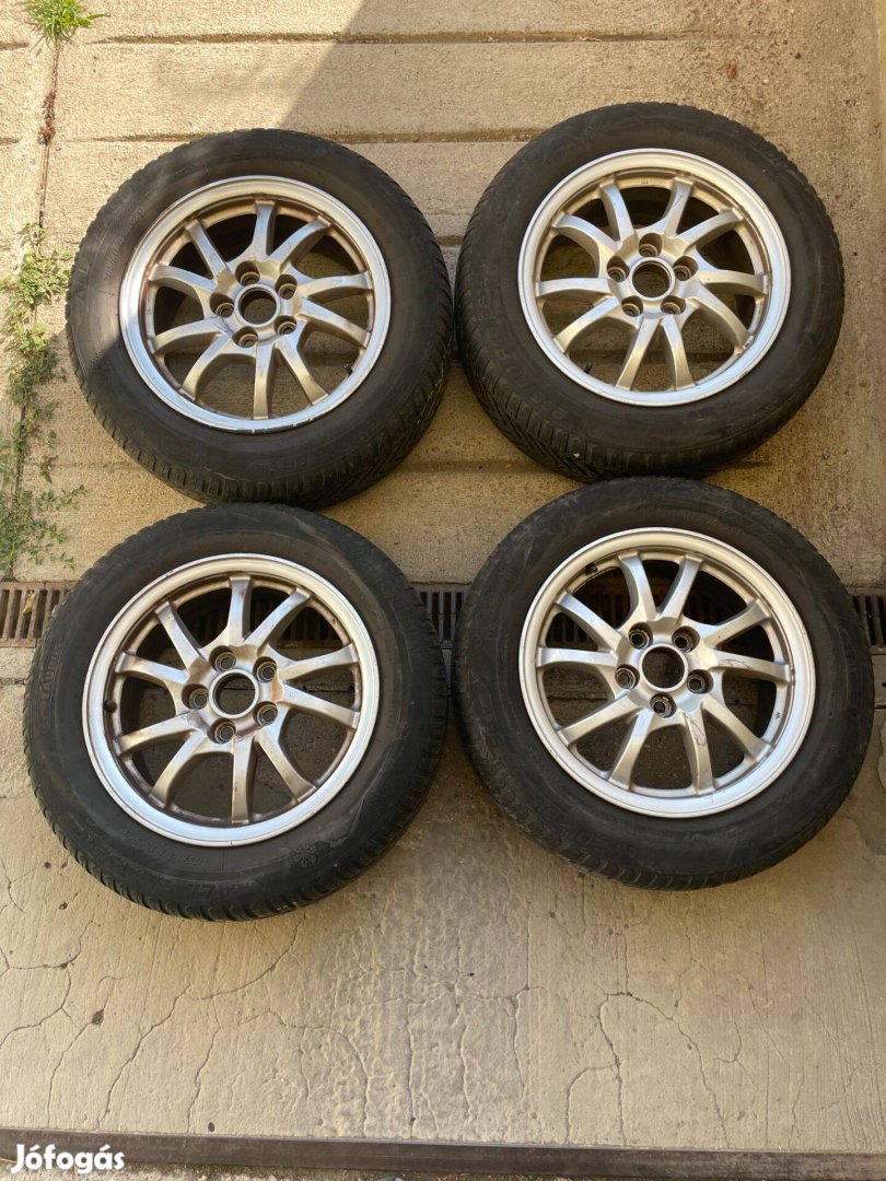 Eladó Toyota Prius Plus gyári 16" felni szett