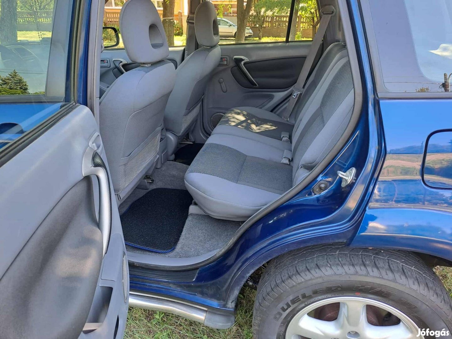 Eladó Toyota saját néven törzskönyvel 