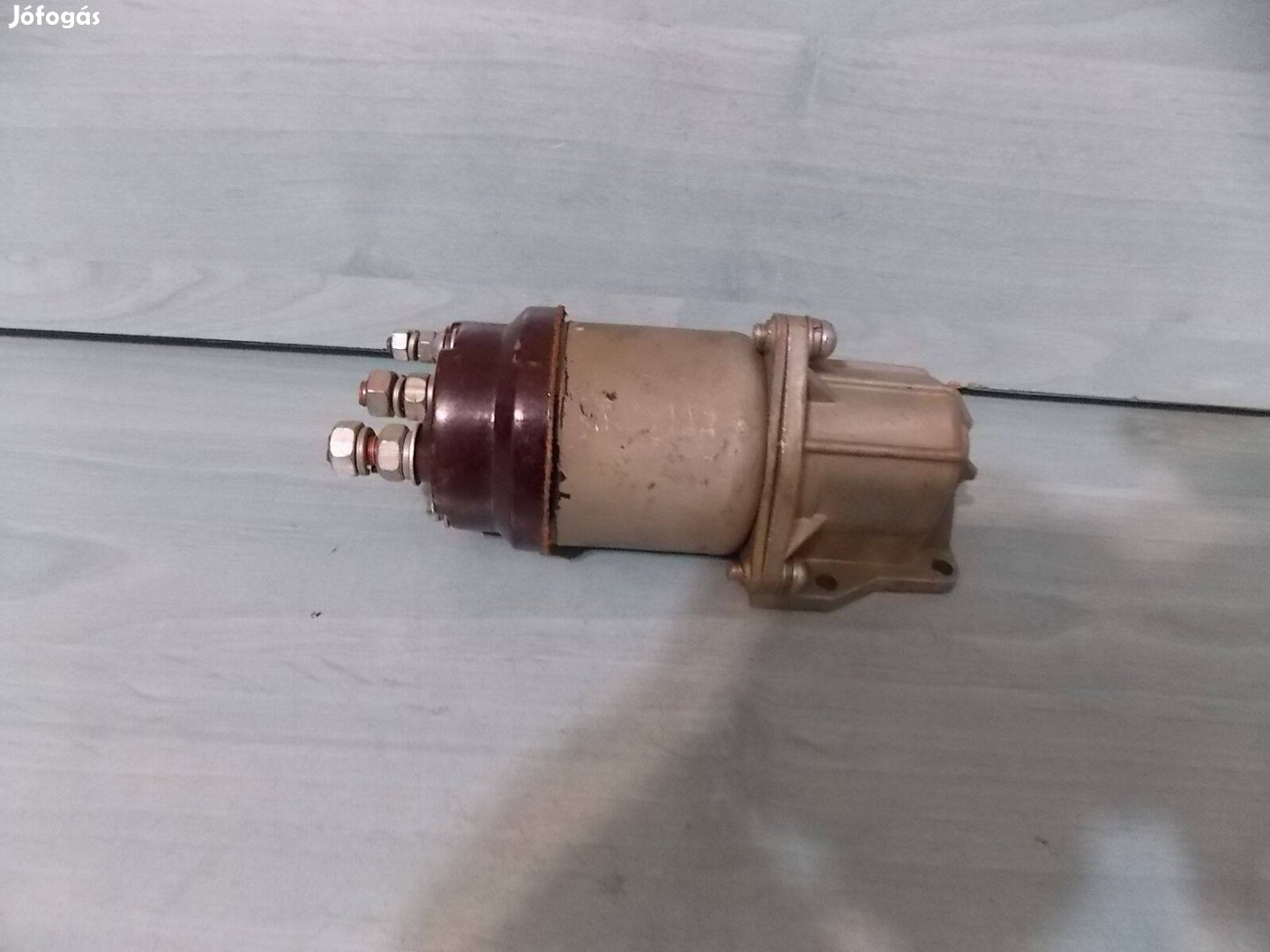 Eladó UAZ öninditó mágneskapcsoló új