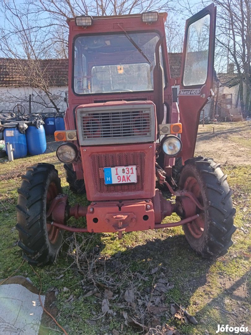 Eladó UTB traktor 445