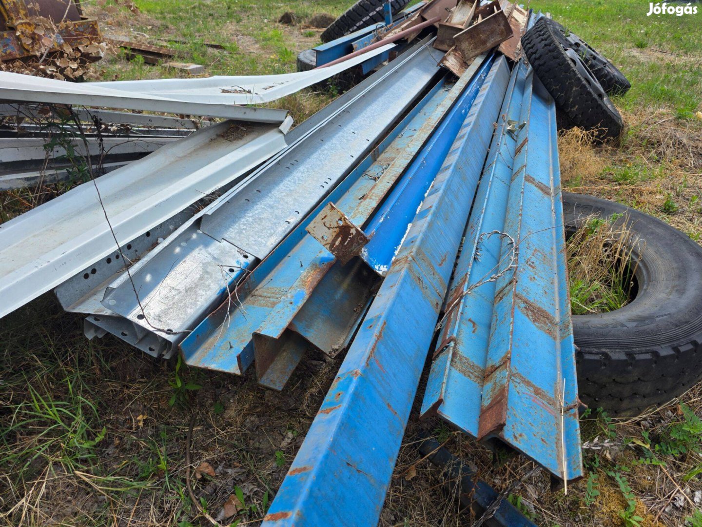 Eladó U 160 profil (2db)