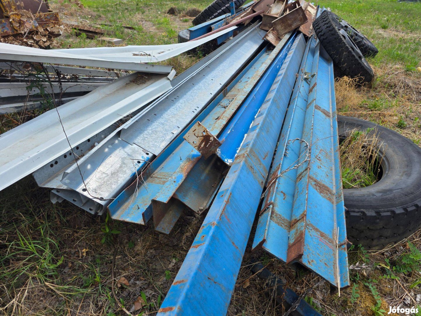 Eladó U 200 gerenda(1db)