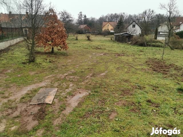 Eladó Üdülőtelek Balatonalmádi