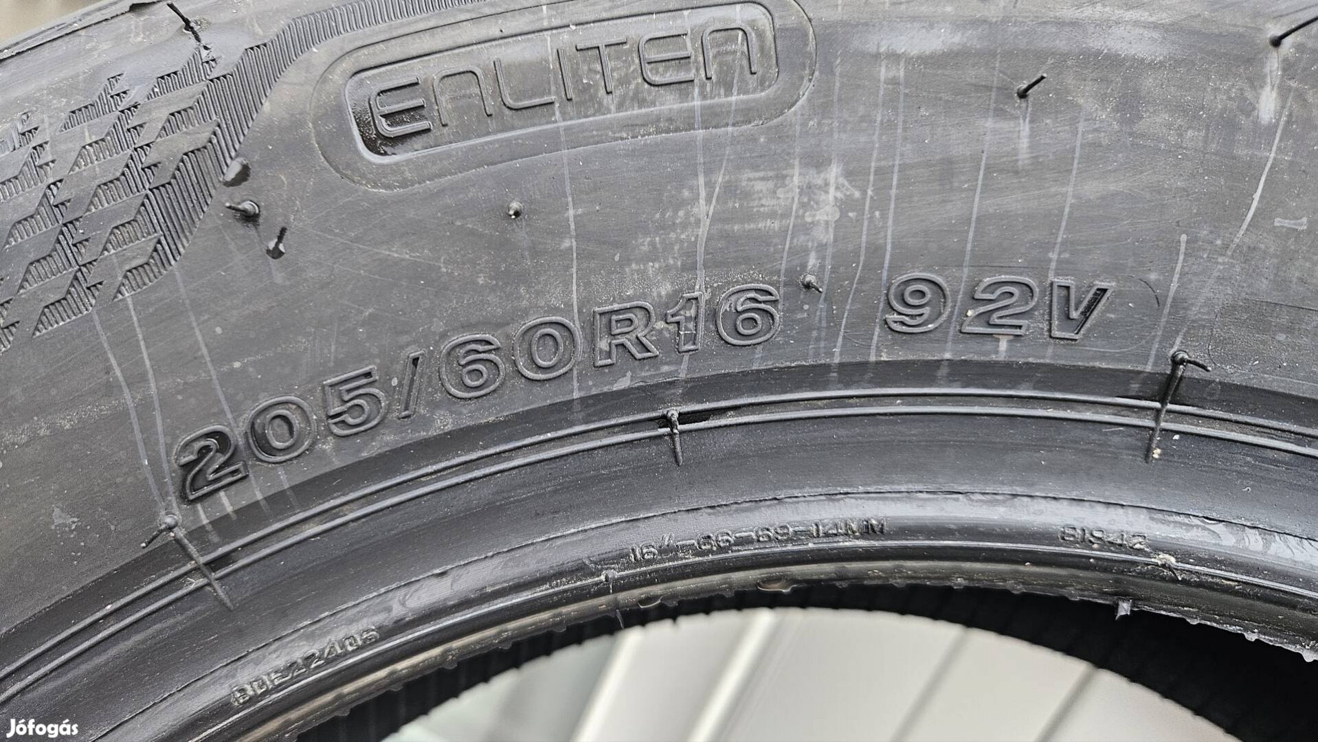Eladó Új Ára Alatt Vadonatúj Bridgestone autógumi