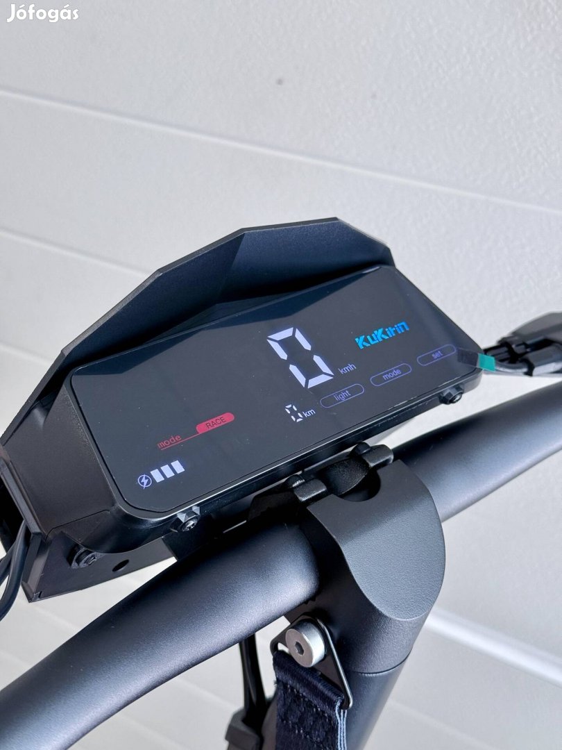 Eladó Új Kukirin G2 elektromos roller