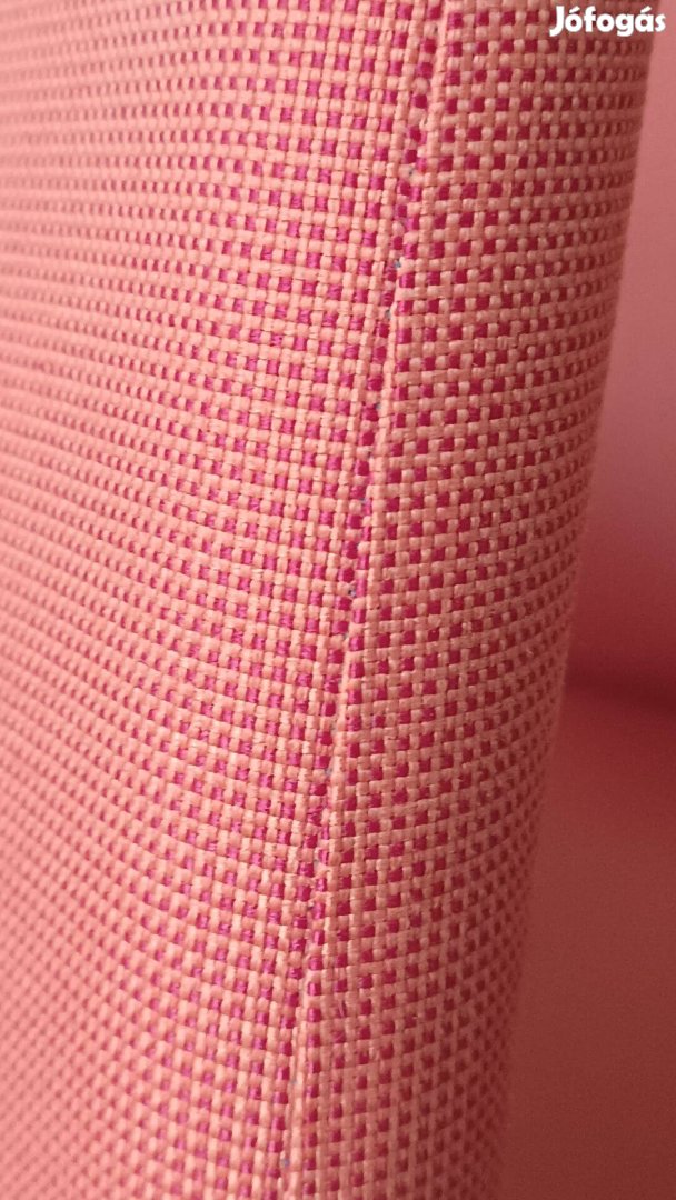 Eladó Új Mömax üveg asztal 6 db újszerű étkező székkel