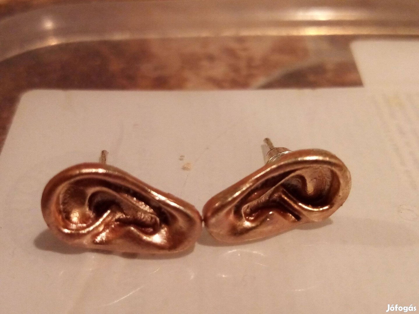 Eladó Új fülbevalók